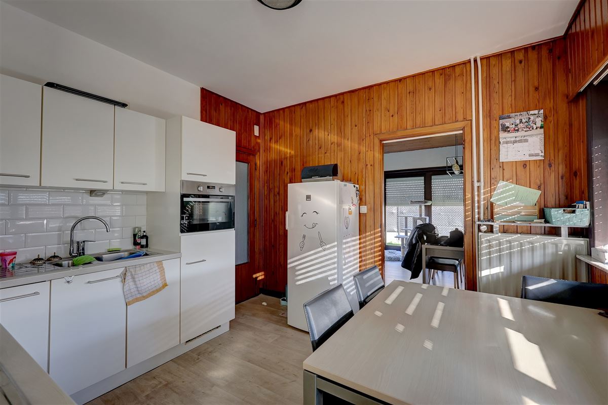 Woning te huur met 4 slaapkamers, tuin en garage in Heffen