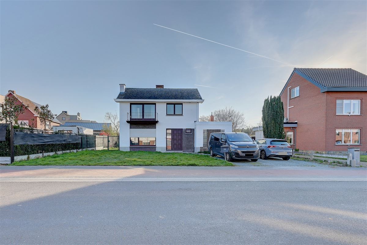 Woning te huur met 4 slaapkamers, tuin en garage in Heffen