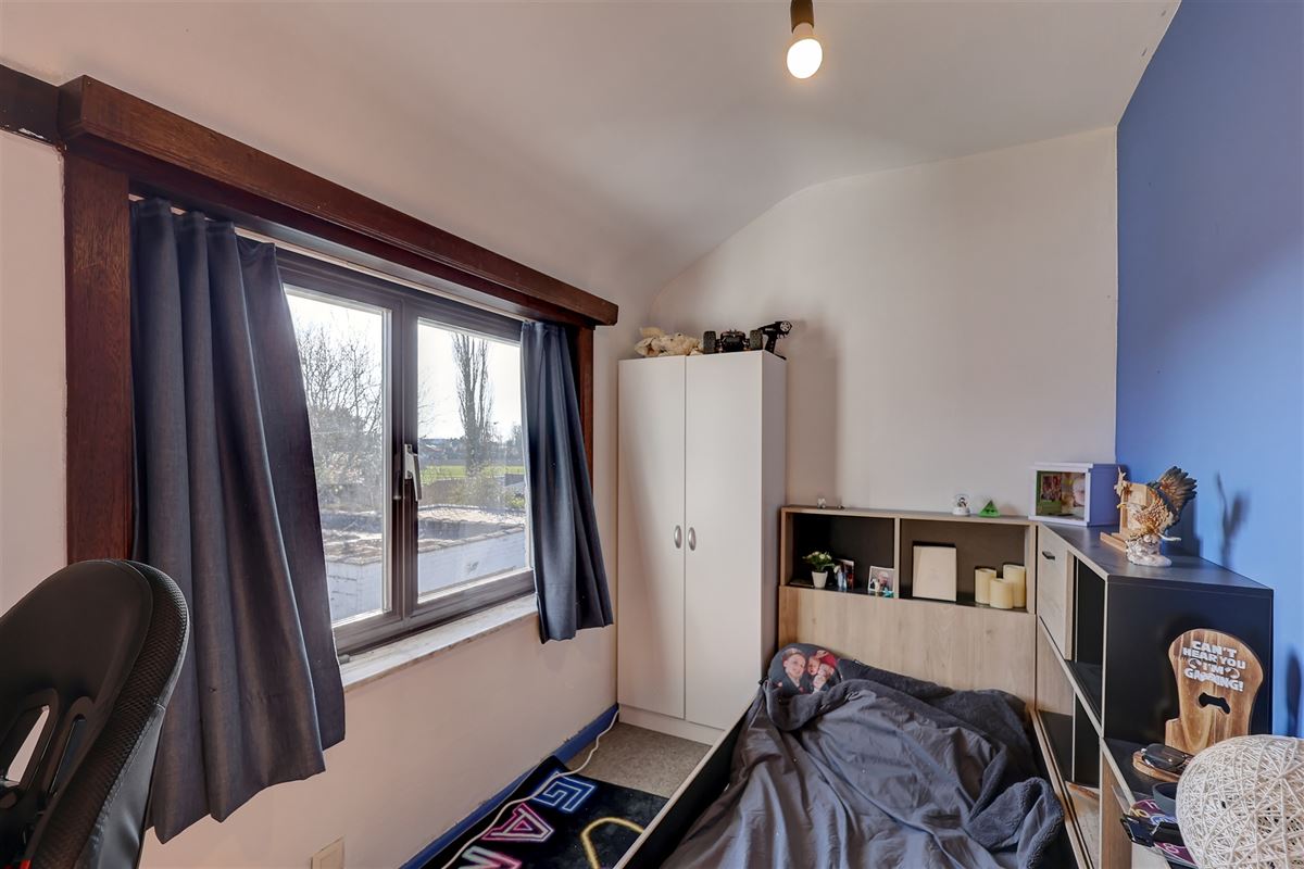 Woning te huur met 4 slaapkamers, tuin en garage in Heffen