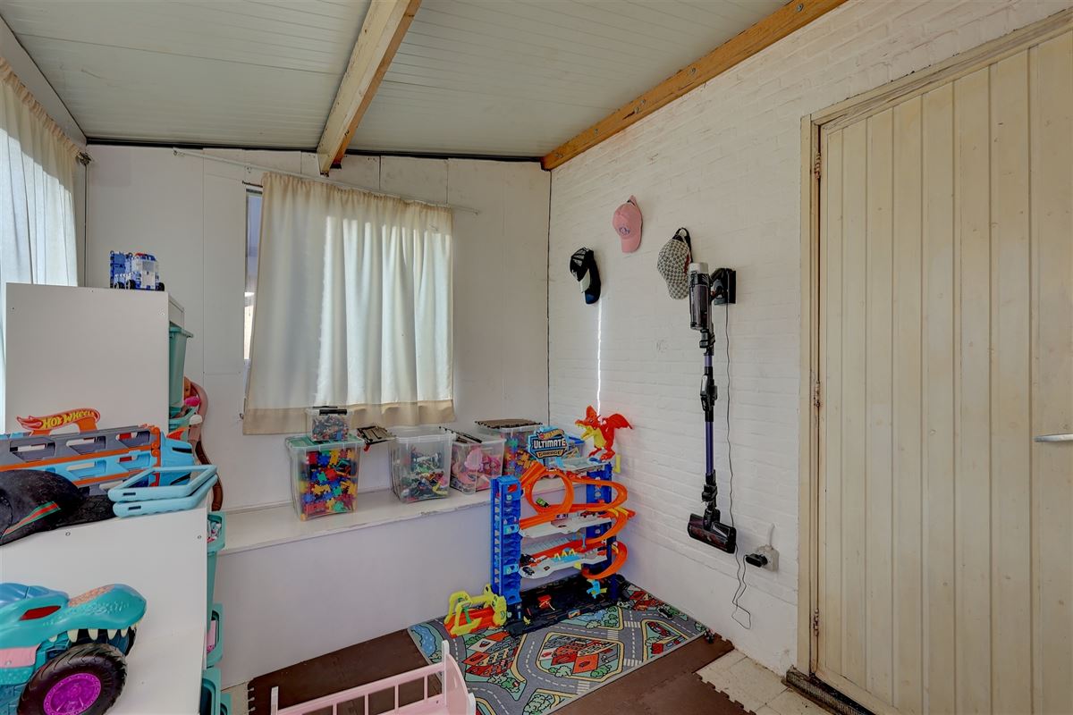 Woning te huur met 4 slaapkamers, tuin en garage in Heffen