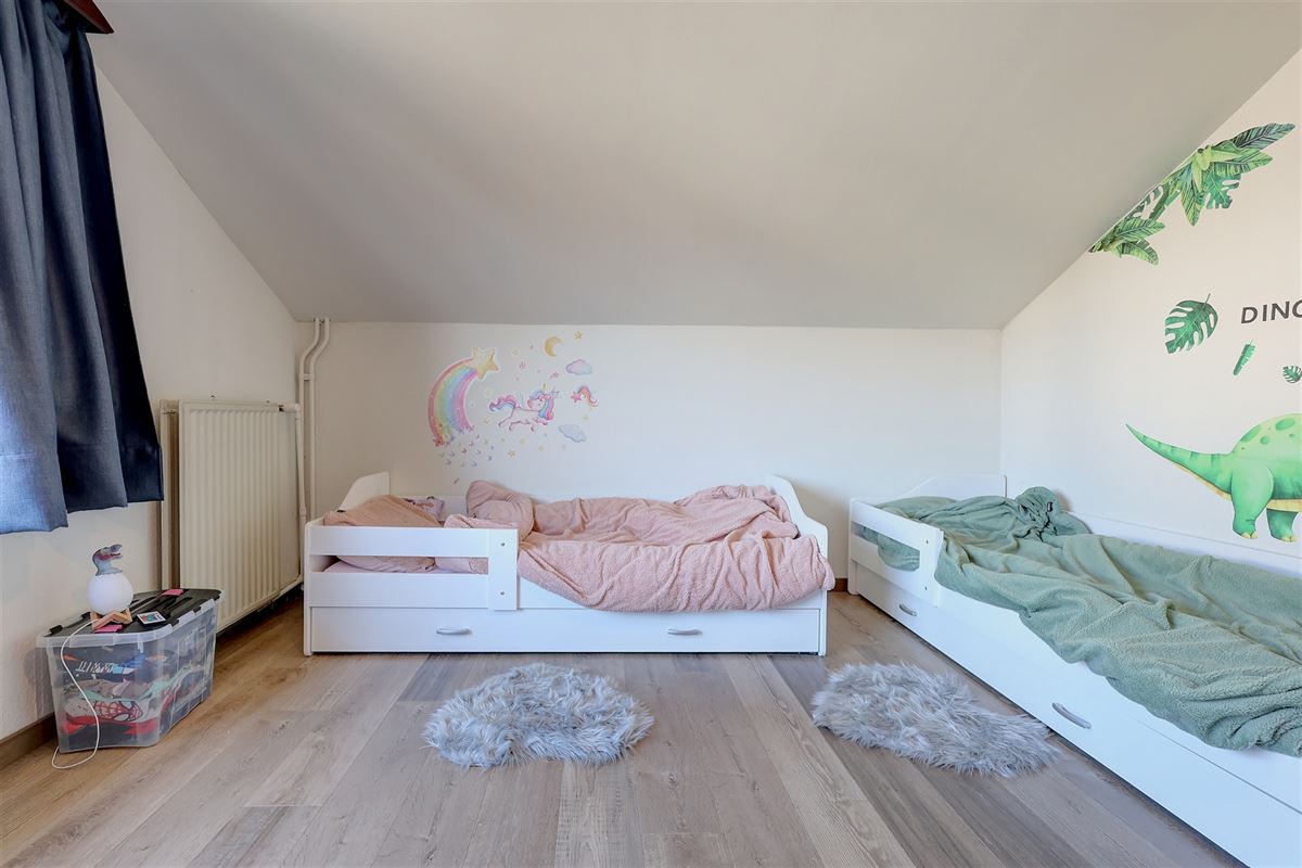 Woning te huur met 4 slaapkamers, tuin en garage in Heffen