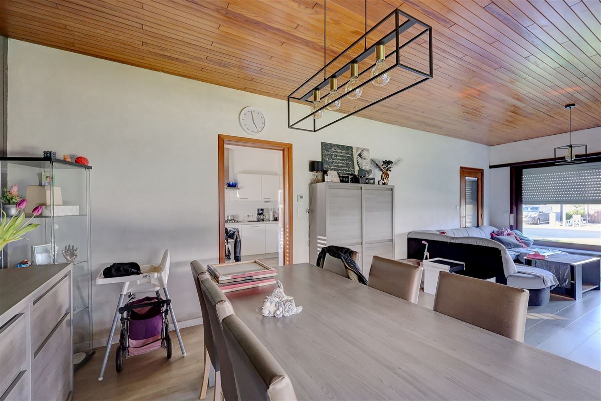 Woning te huur met 4 slaapkamers, tuin en garage in Heffen