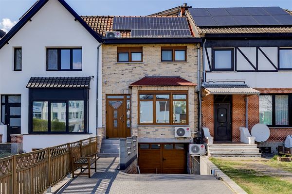 Leuke woning met 3 slaapkamers en gezellige stadstuin in Merksem