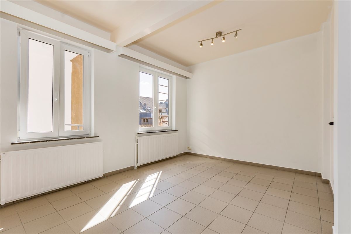 Prachtig 2 tot 3 slk appartement ca 110 m² + leuk terras