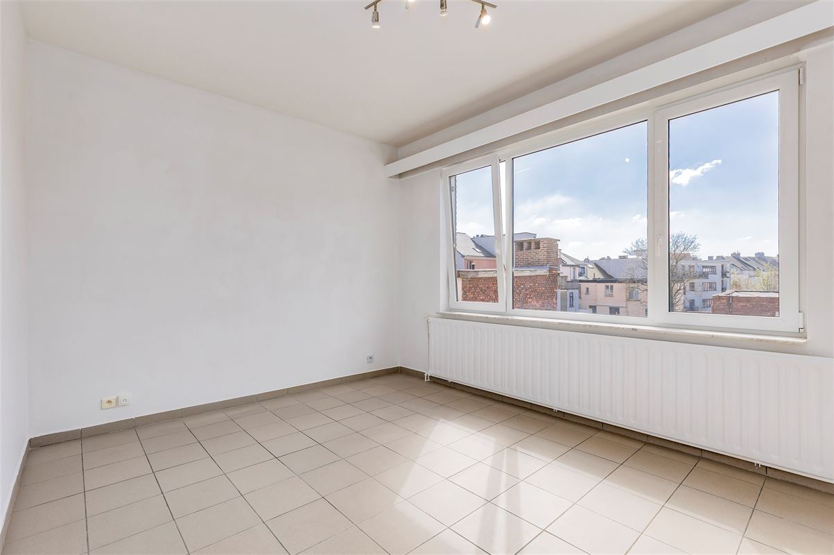 Prachtig 2 tot 3 slk appartement ca 110 m² + leuk terras