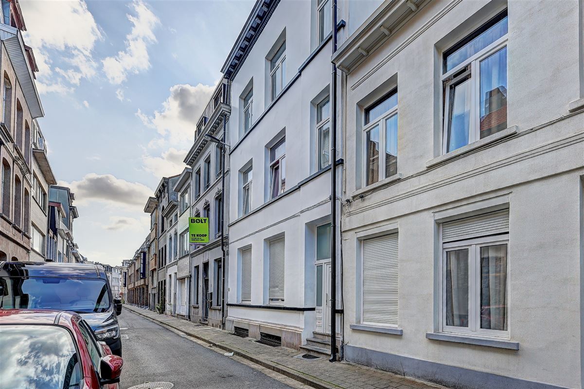 Opbrengsteigendom met 4 appartementen
