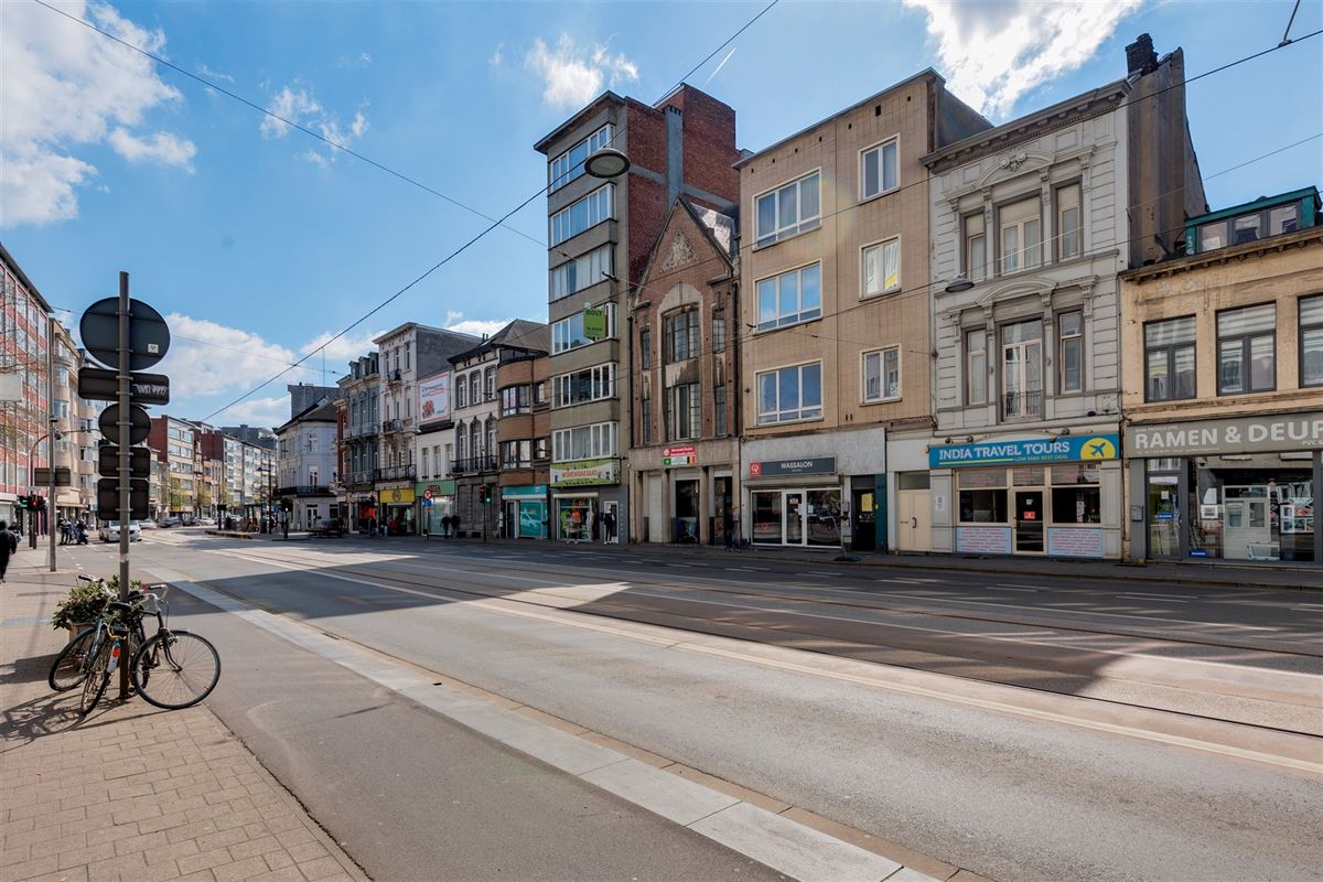 Prachtig 2 tot 3 slk appartement ca 110 m² + leuk terras