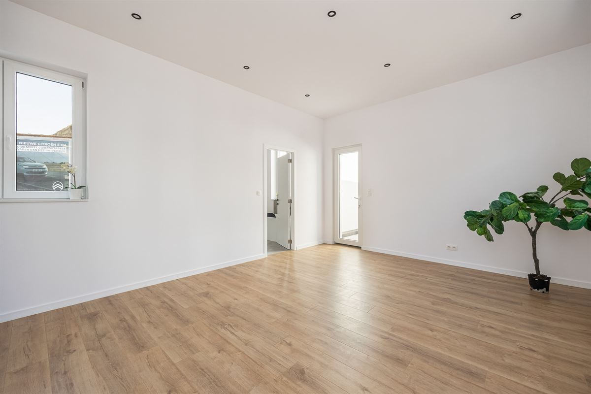 Energiezuinige woning met praktijk en drie slaapkamers