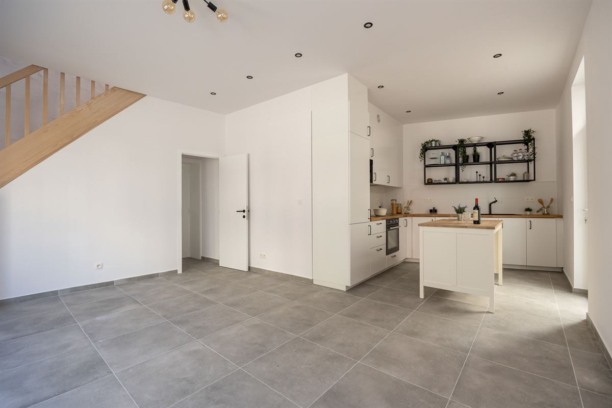 Energiezuinige woning met praktijk en drie slaapkamers