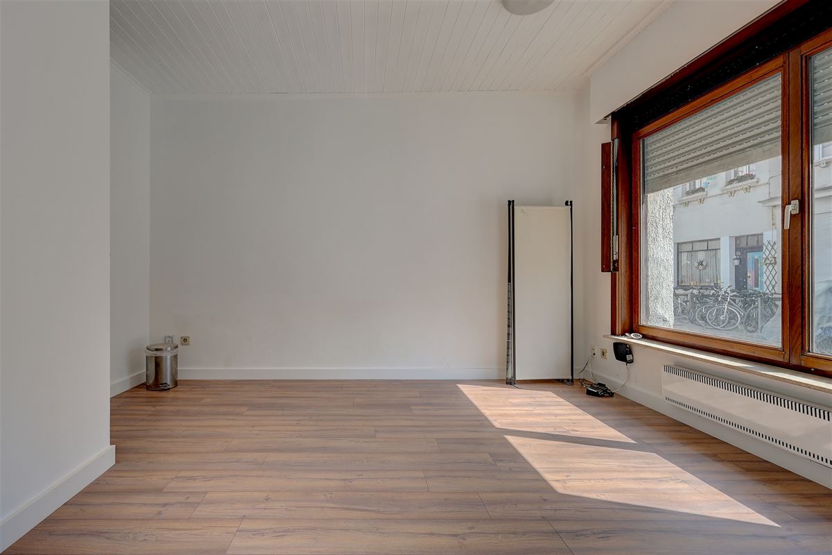 Handelsgelijkvloers te huur op centrale locatie in Antwerpen