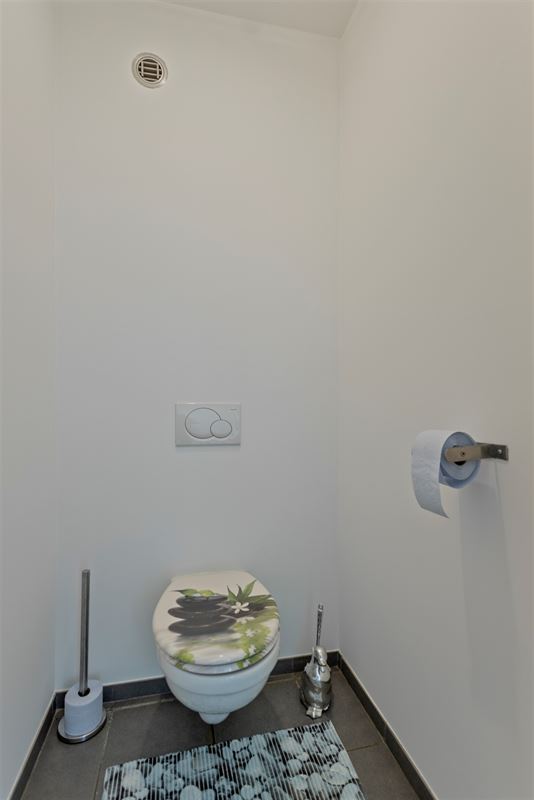 Mooi 2 slaapkamer appartement met zuidgericht terras