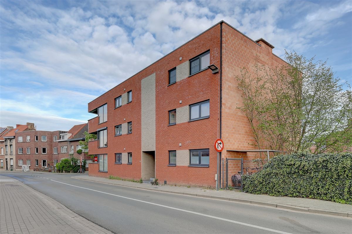 Gezellig appartement met groot terras en autostaanplaats te huur in Mechelen