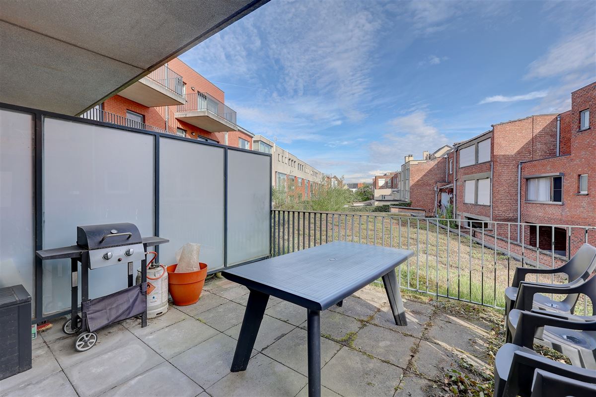 Gezellig appartement met groot terras en autostaanplaats te huur in Mechelen