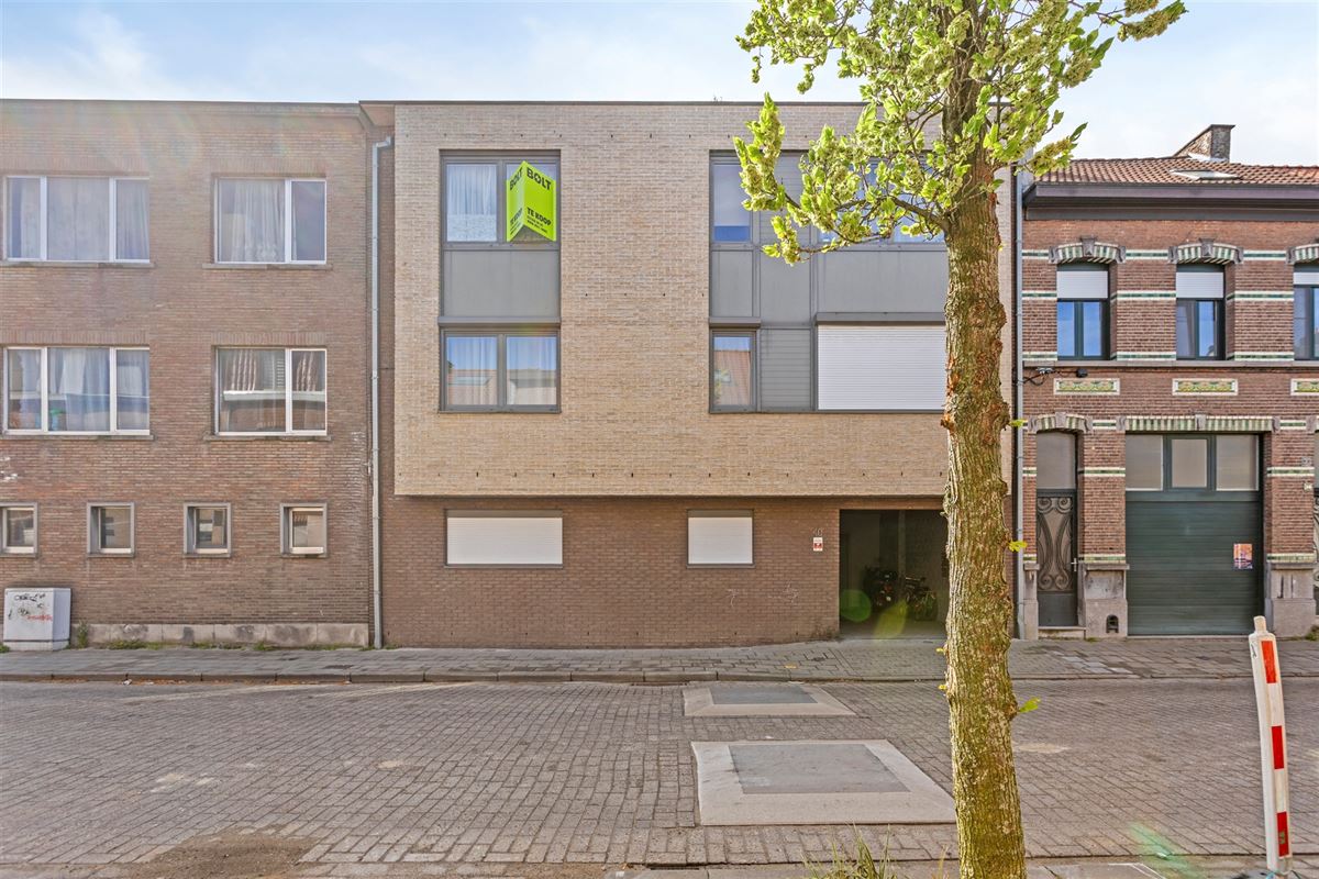 Mooi 2 slaapkamer appartement met zuidgericht terras