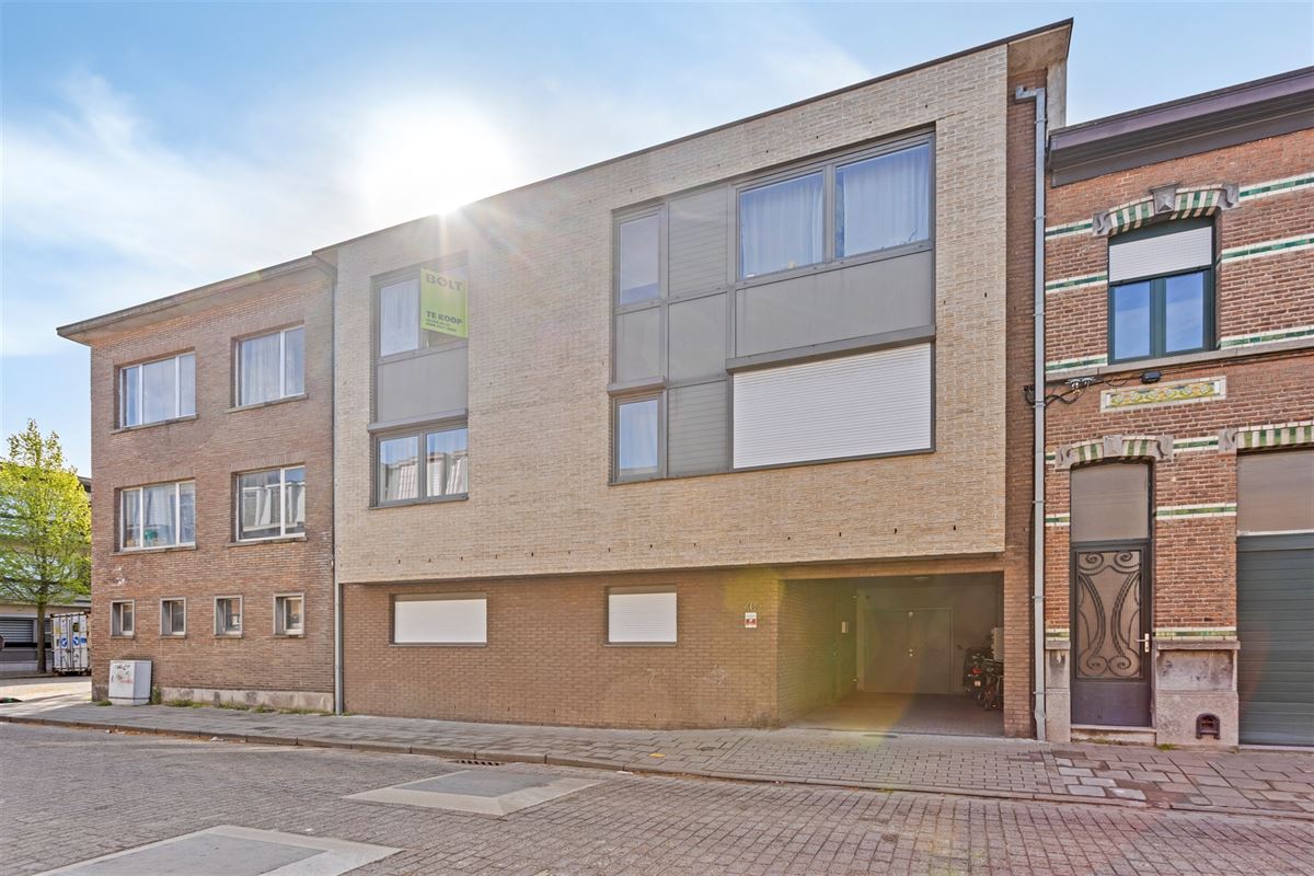 Mooi 2 slaapkamer appartement met zuidgericht terras