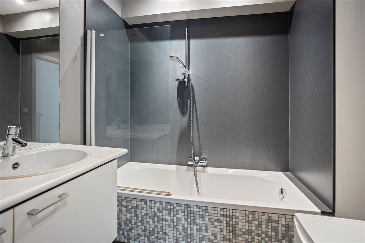 Mooi 2 slaapkamer appartement met zuidgericht terras