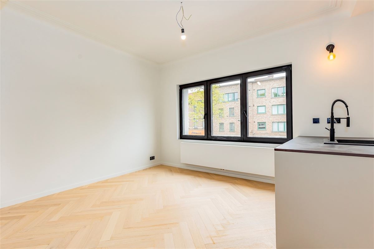 Super-de-luxe gerenoveerd appartement te Mortsel - 2 slk + 2 badk