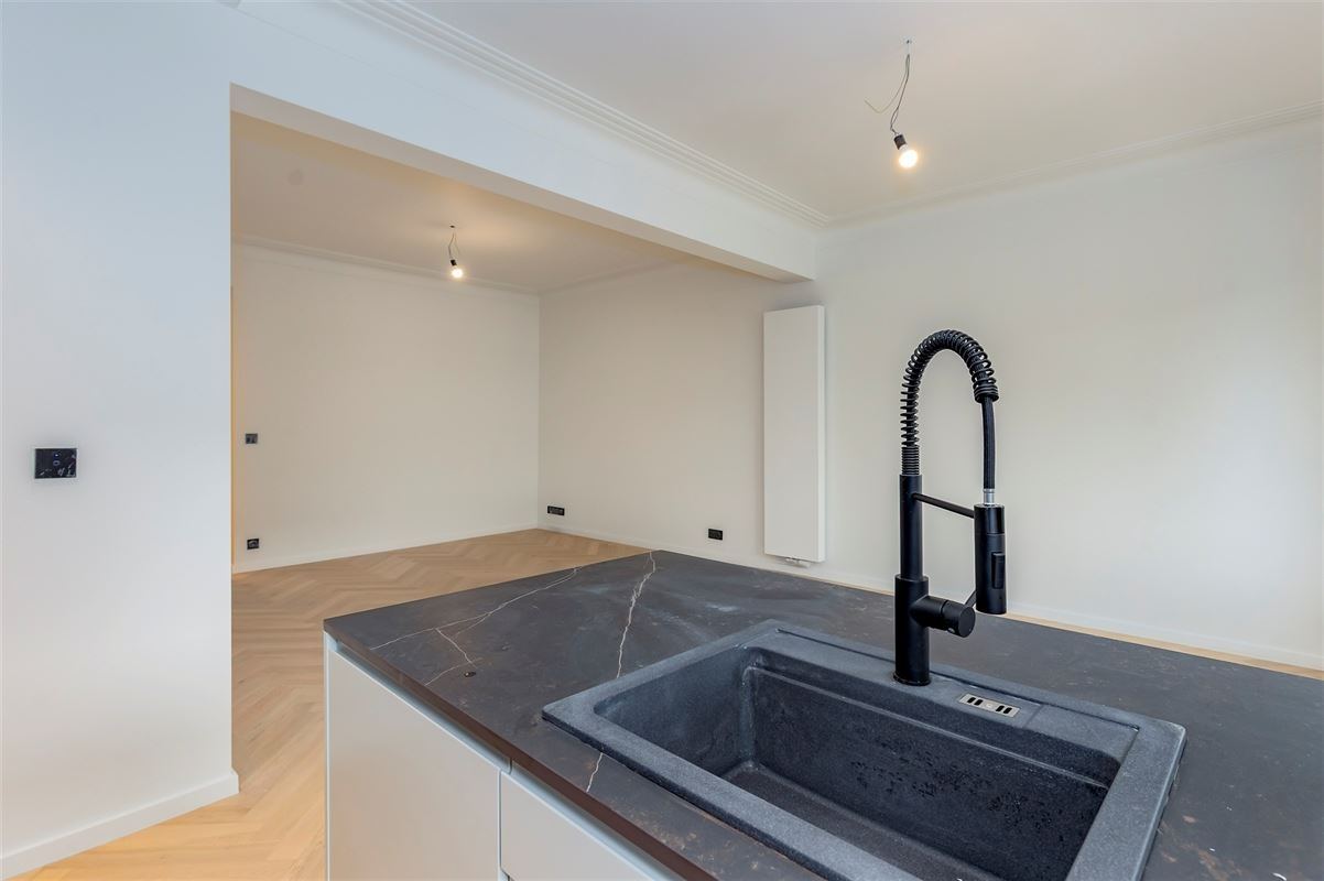 Super-de-luxe gerenoveerd appartement te Mortsel - 2 slk + 2 badk