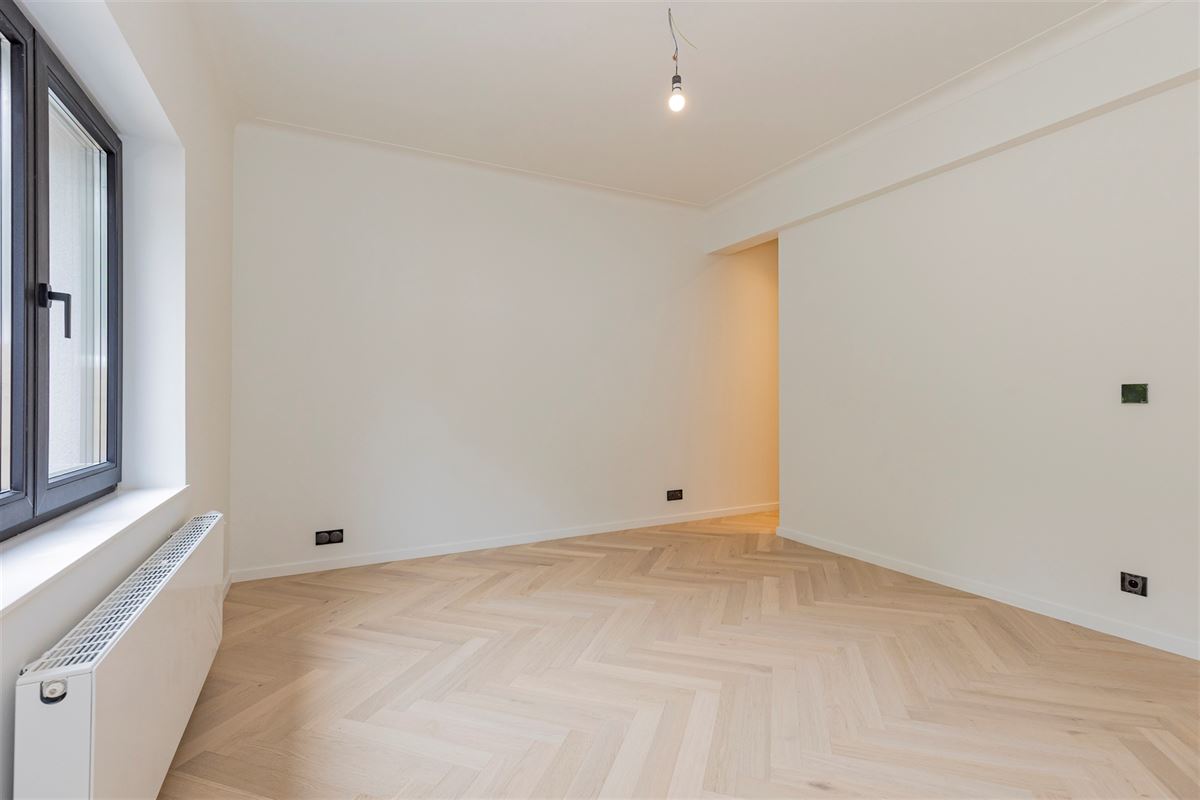 Super-de-luxe gerenoveerd appartement te Mortsel - 2 slk + 2 badk