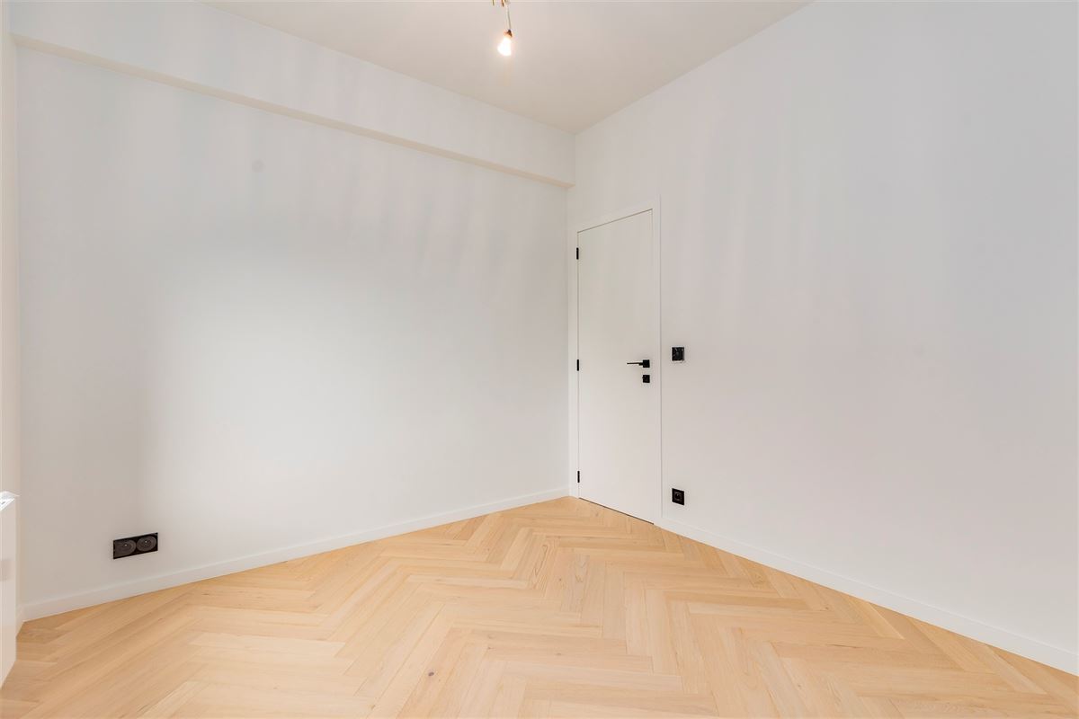 Super-de-luxe gerenoveerd appartement te Mortsel - 2 slk + 2 badk