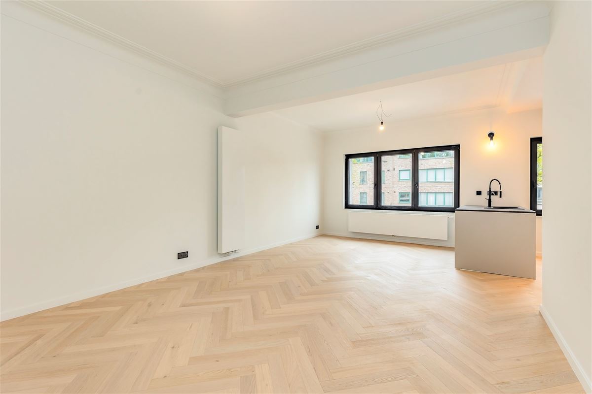 Super-de-luxe gerenoveerd appartement te Mortsel - 2 slk + 2 badk