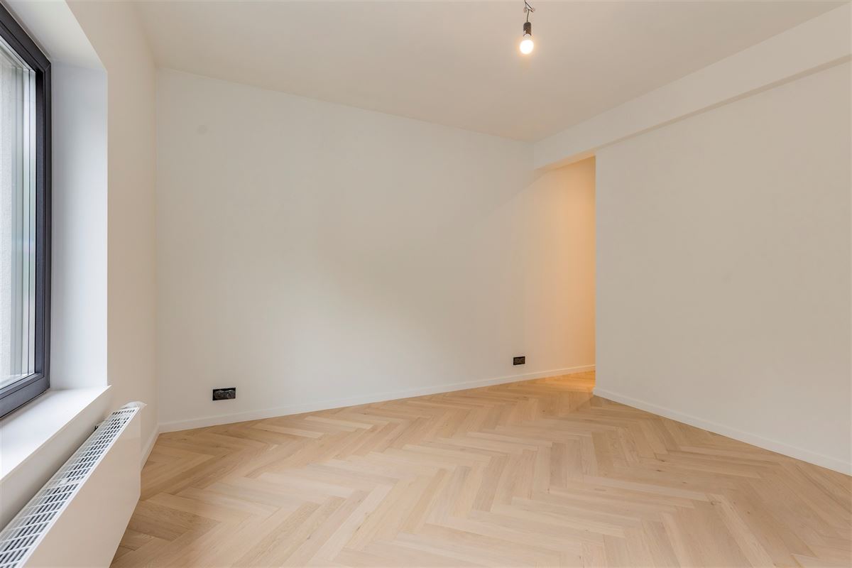 Super-de-luxe gerenoveerd appartement te Mortsel - 2 slk + zuidterras