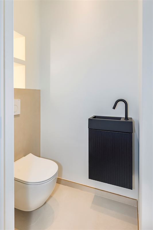 Super-de-luxe gerenoveerd appartement te Mortsel - 2 slk + zuidterras