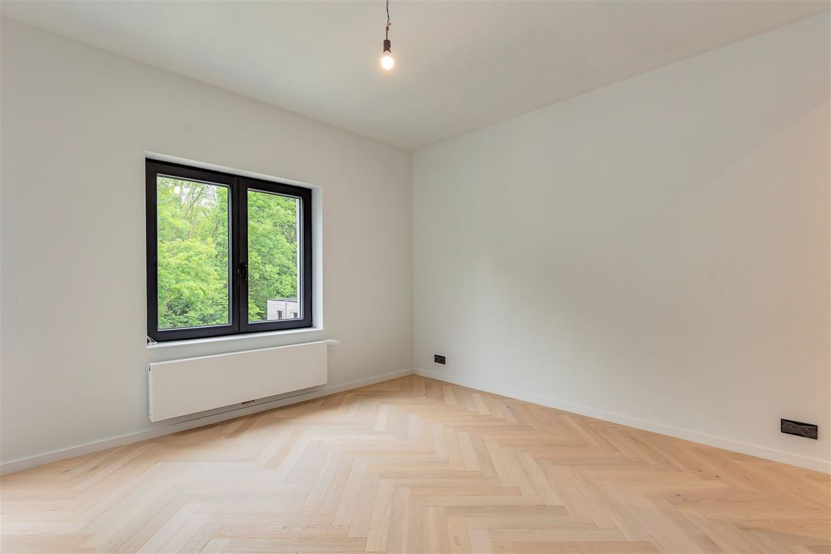 Super-de-luxe gerenoveerd appartement te Mortsel - 2 slk + zuidterras