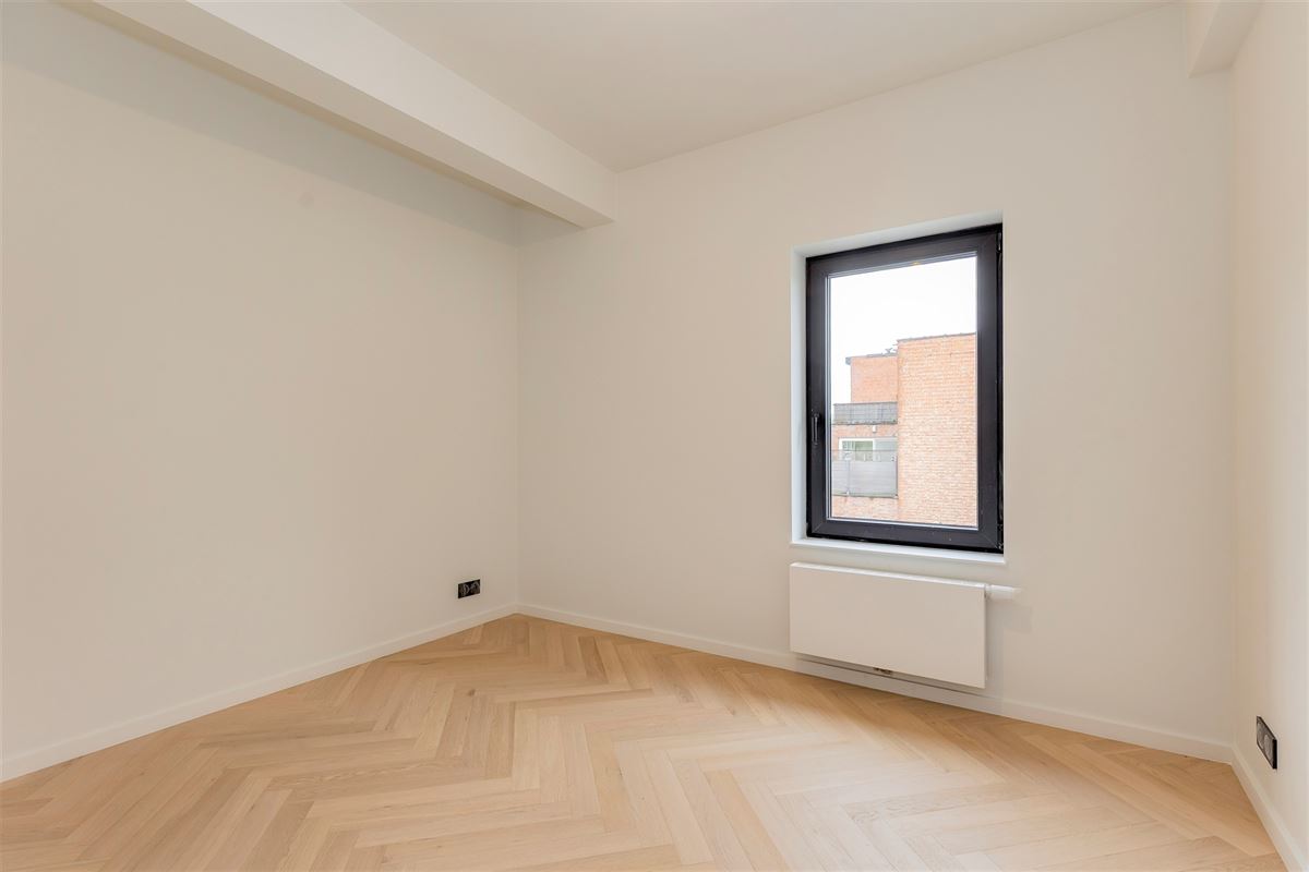 Super-de-luxe gerenoveerd appartement te Mortsel - 2 slk + zuidterras