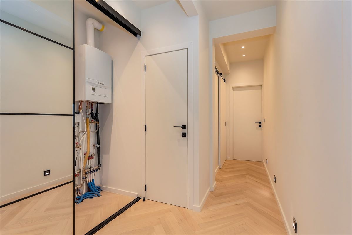 Super-de-luxe gerenoveerd appartement te Mortsel - 2 slk + zuidterras