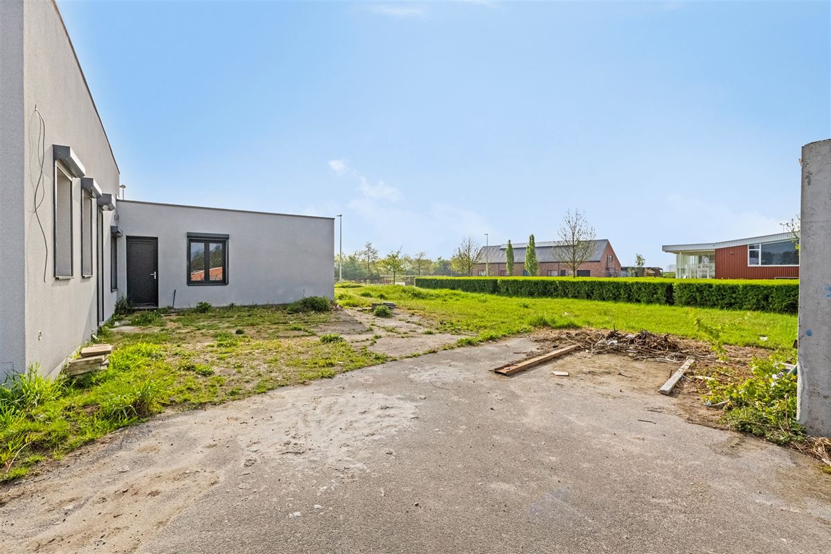 Landelijk en rustig gelegen huis (270m²) op een perceel van 1.887m²