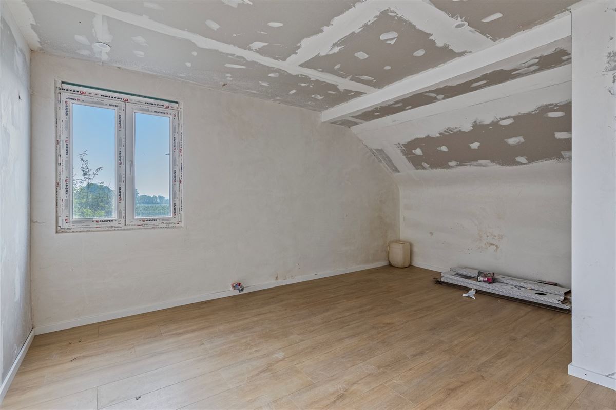 Landelijk en rustig gelegen huis (270m²) op een perceel van 1.887m²
