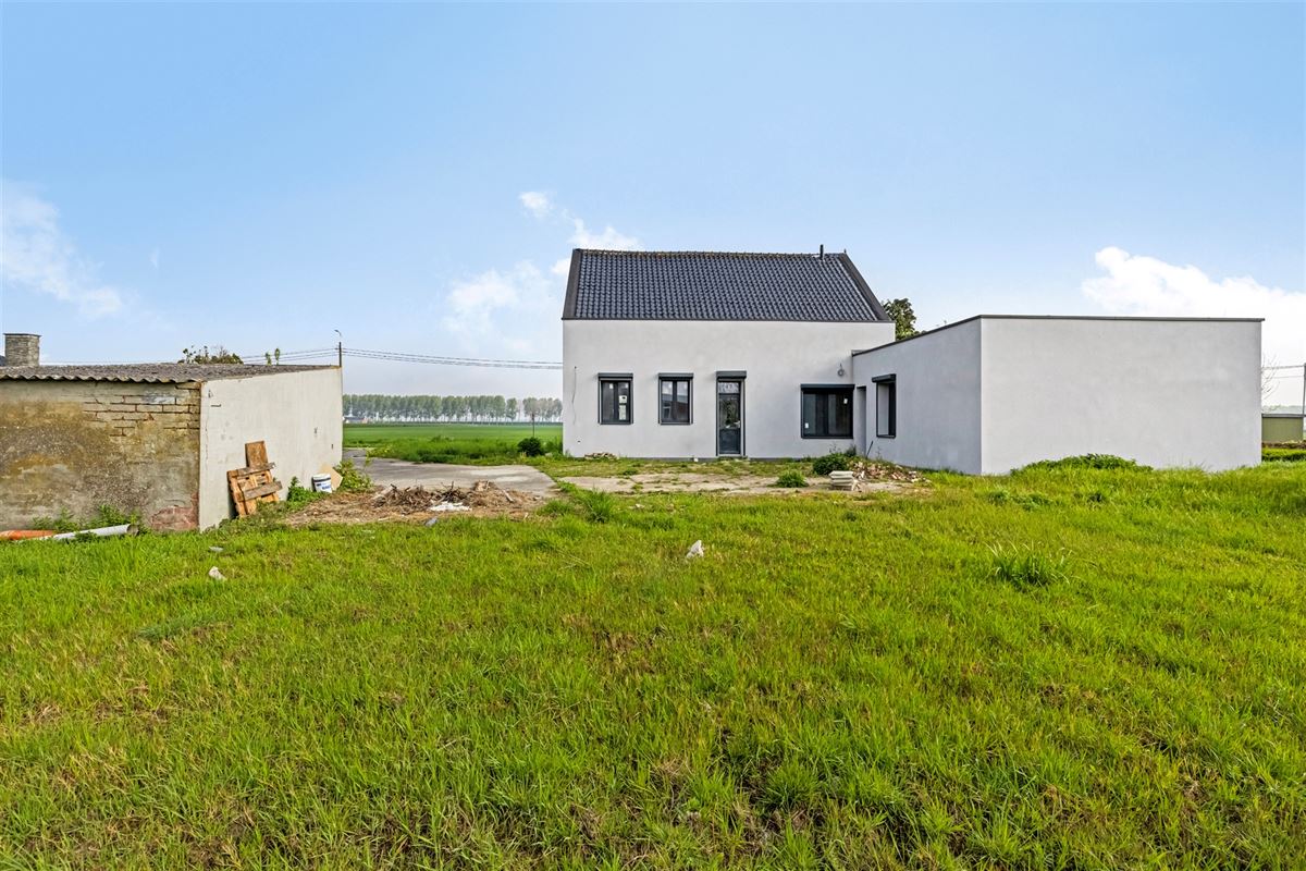 Landelijk en rustig gelegen huis (270m²) op een perceel van 1.887m²