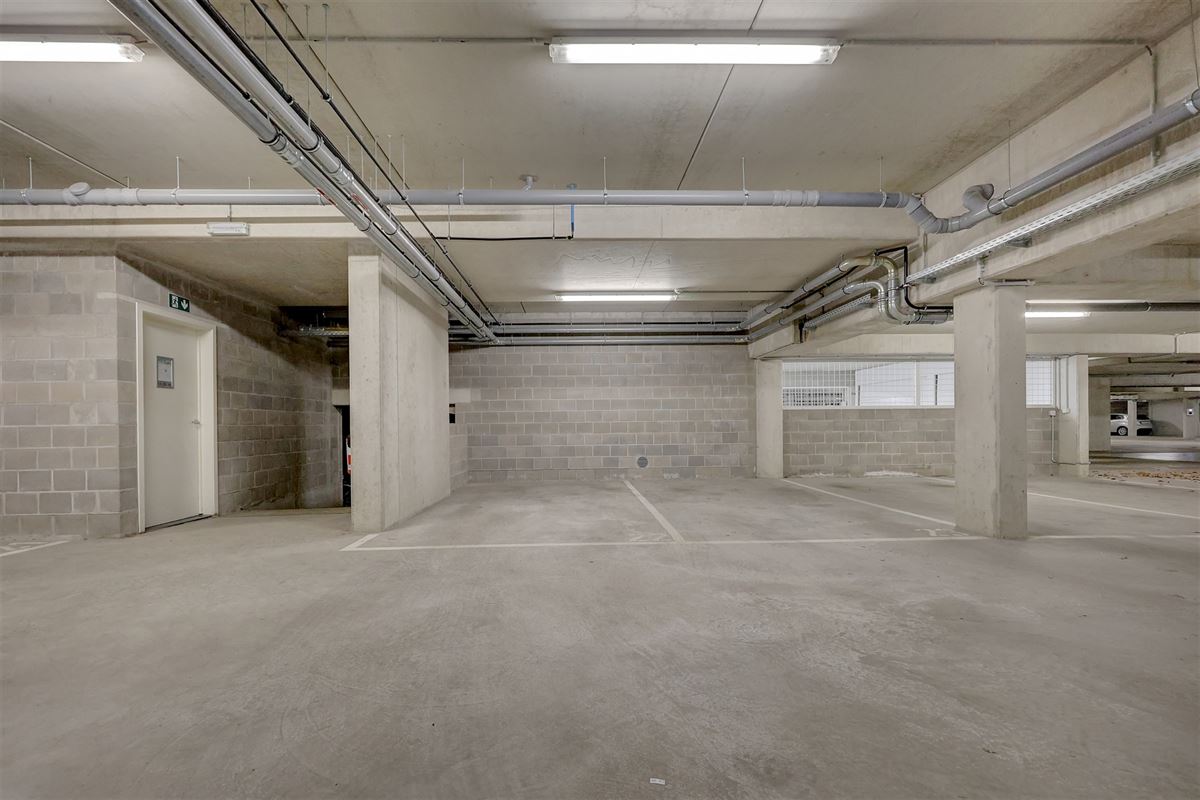 Lichtrijk appartement met 2 slaapkamers, staanplaats en gezellige tuin!