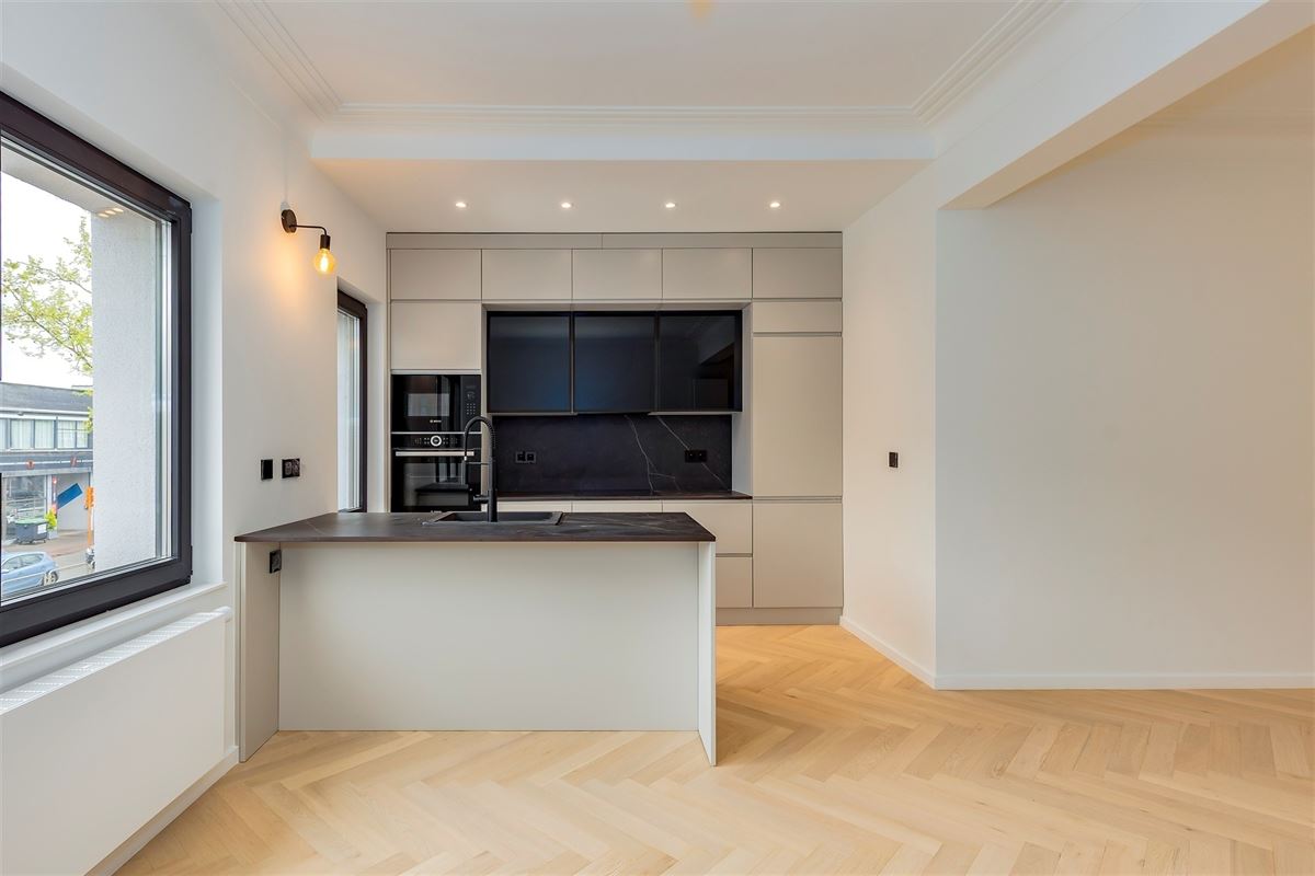 Super-de-luxe gerenoveerd appartement te Mortsel - 2 slk + 2 badk