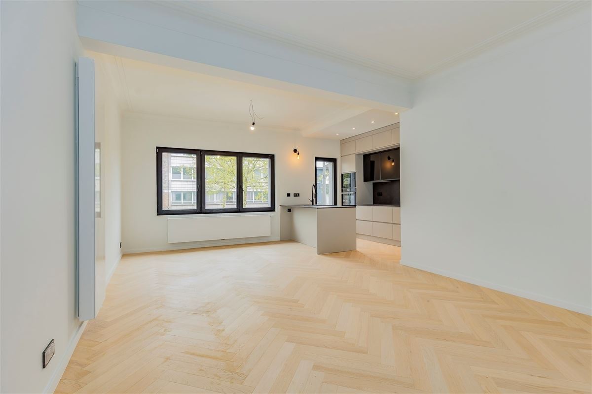 Super-de-luxe gerenoveerd appartement te Mortsel - 2 slk + 2 badk