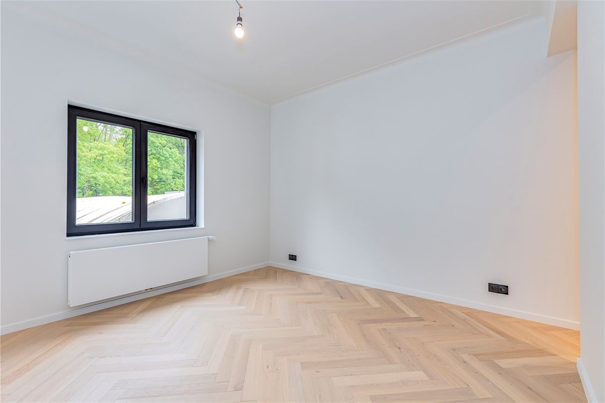 Super-de-luxe gerenoveerd appartement te Mortsel - 2 slk + 2 badk