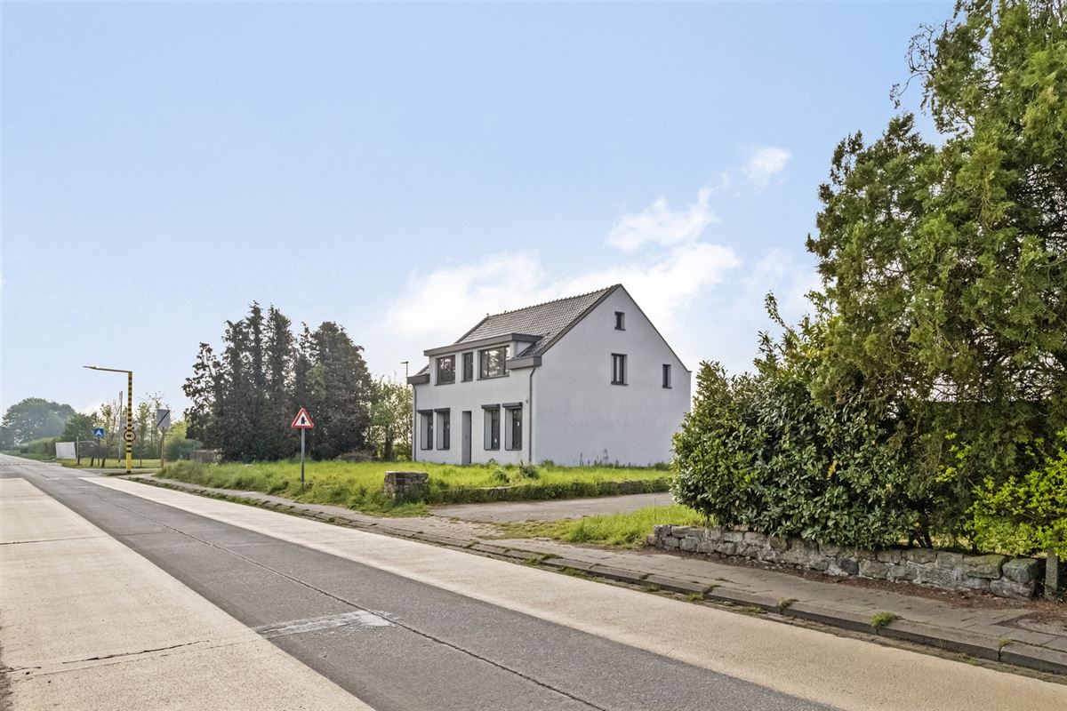 Landelijk en rustig gelegen huis (270m²) op een perceel van 1.887m²