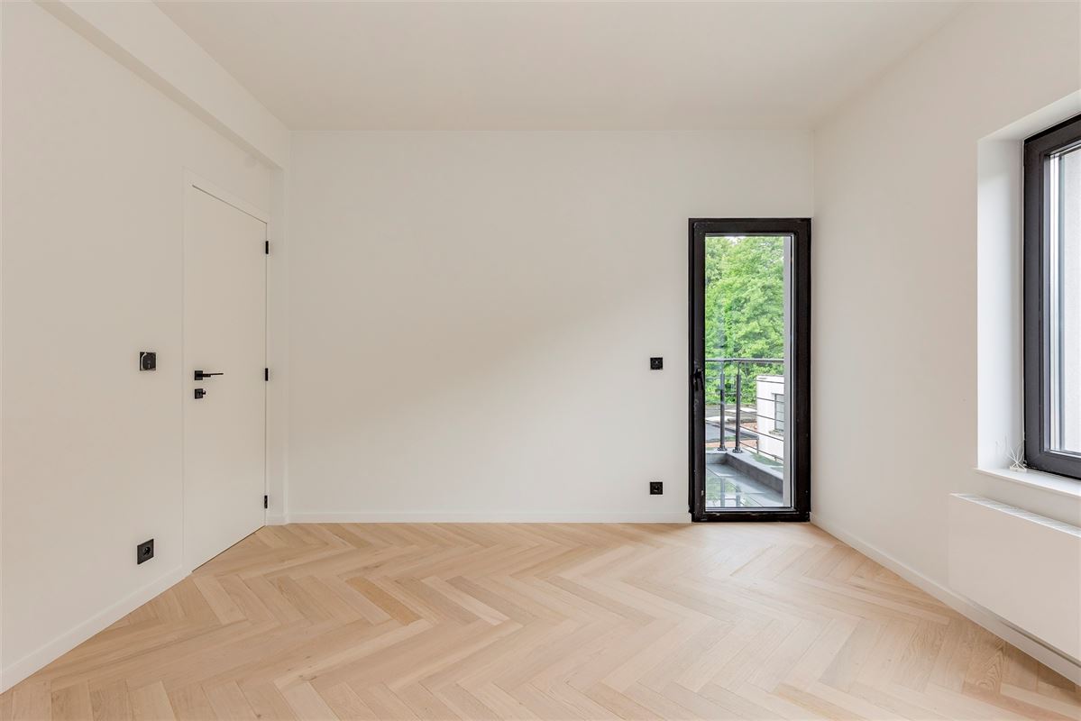 Super-de-luxe gerenoveerd appartement te Mortsel - 2 slk + zuidterras