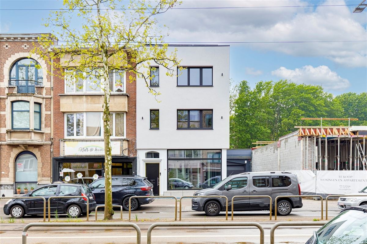 Super-de-luxe gerenoveerd appartement te Mortsel - 2 slk + zuidterras