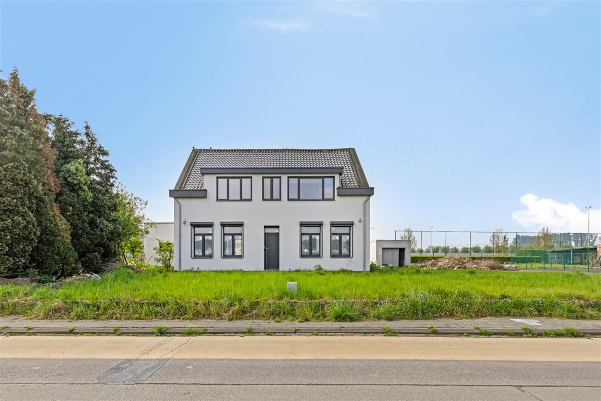 Landelijk en rustig gelegen huis (270m²) op een perceel van 1.887m²