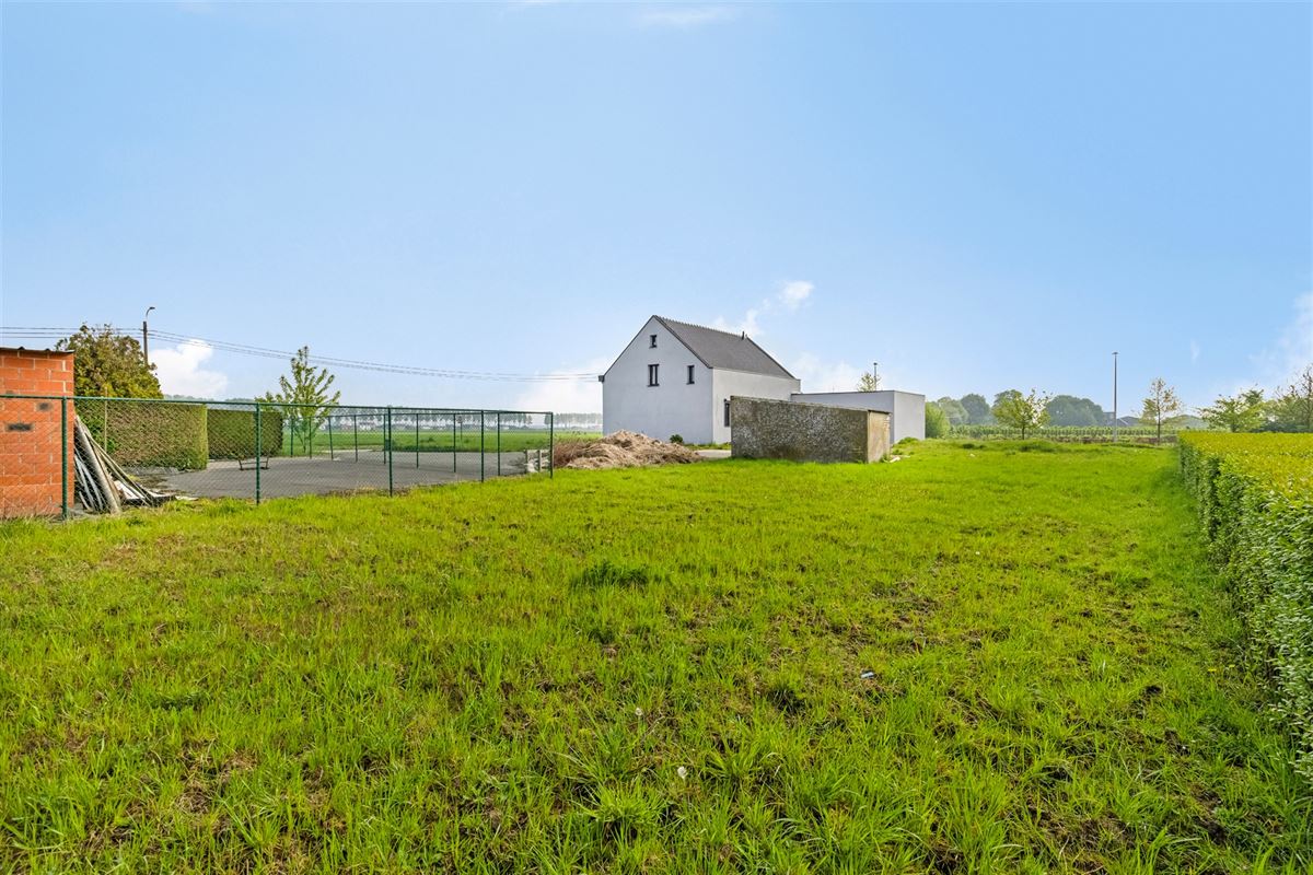 Landelijk en rustig gelegen huis (270m²) op een perceel van 1.887m²