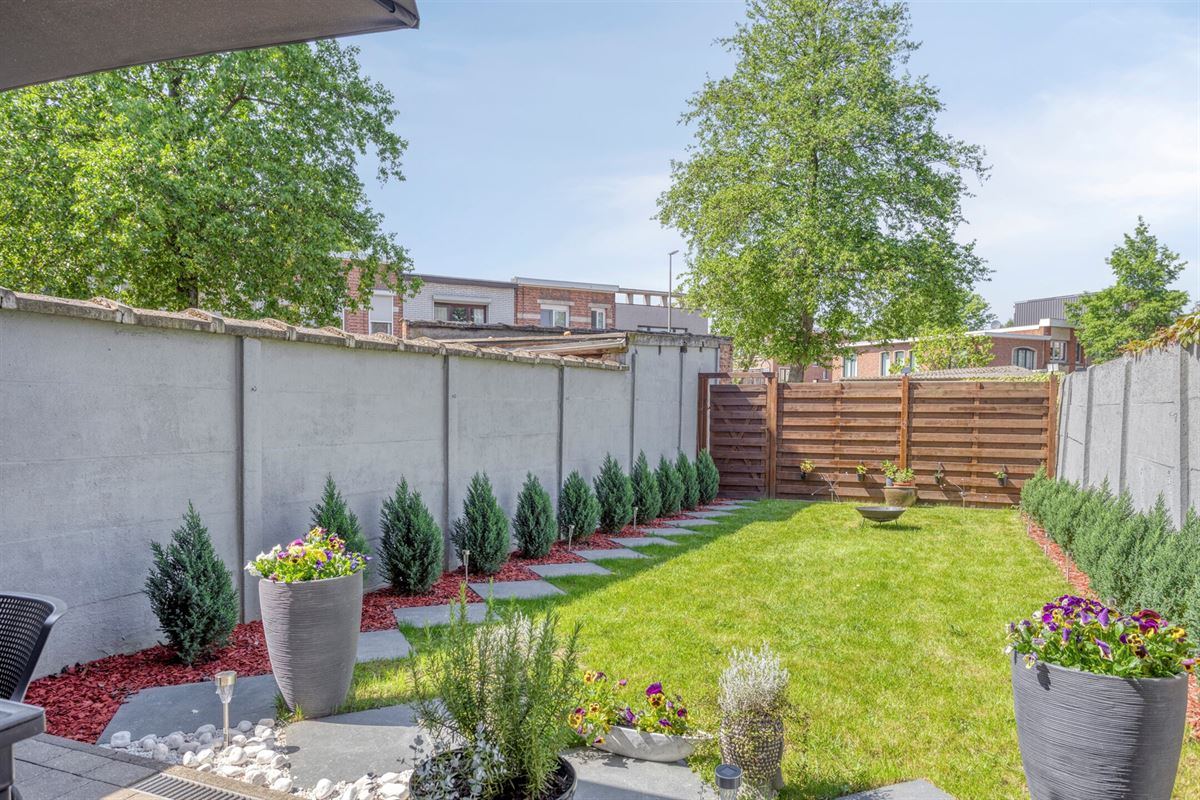 Gelijkvloers appartement met zonnige tuin (80m²) in Wilrijk