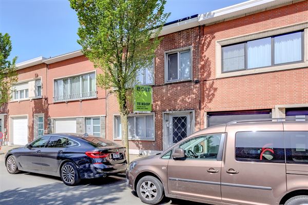 Gerenoveerd huis met 3 slpk en tuin te Antwerpen grens Wilrijk