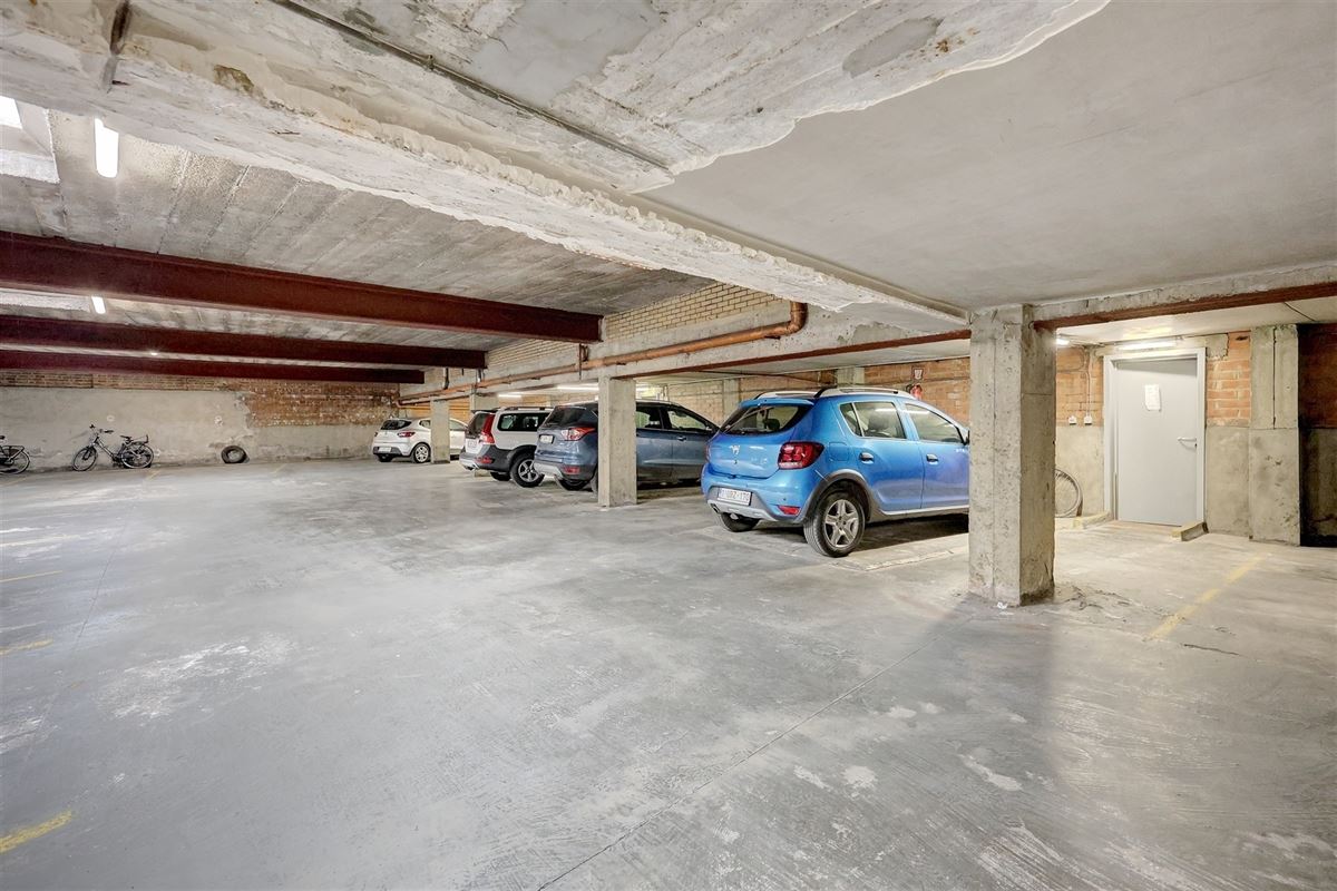 Appartement met 3 slaapkamers, terras en parking op de Bist