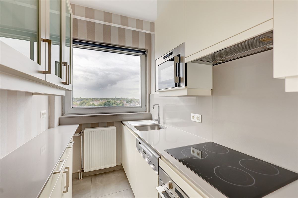 Appartement met 3 slaapkamers, terras en parking op de Bist