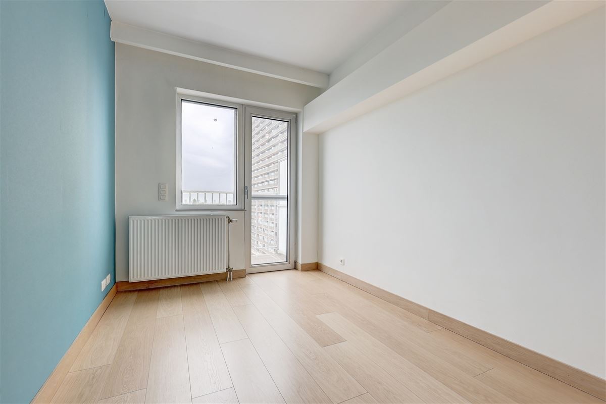 Appartement met 3 slaapkamers, terras en parking op de Bist