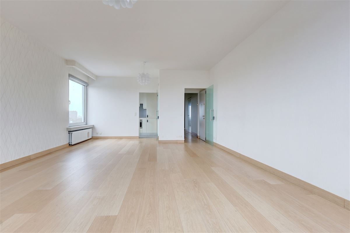 Appartement met 3 slaapkamers, terras en parking op de Bist