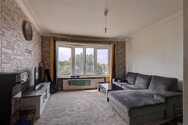 Instapklare en lichtrijke studio op centrale ligging