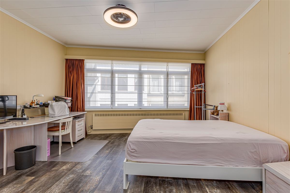 Ruime instapklare woning met grote garage/magazijn